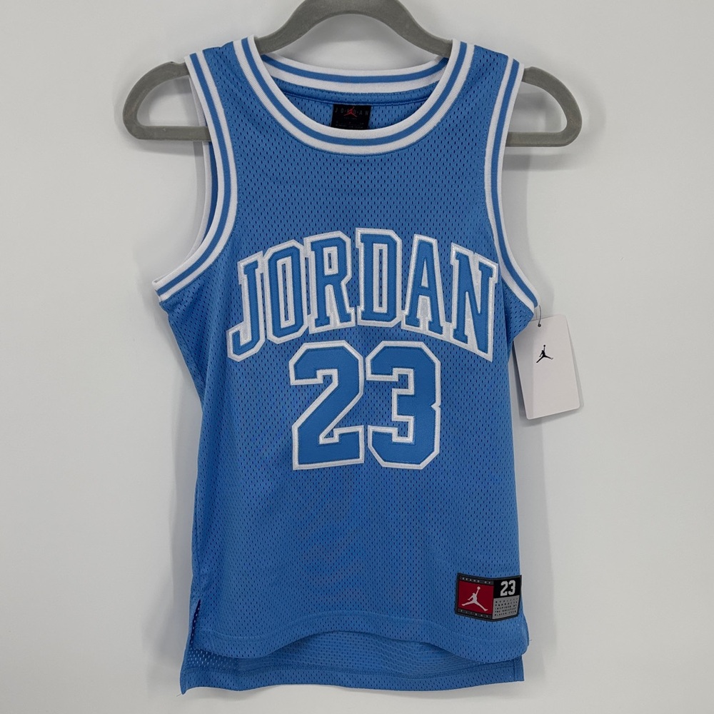Jordan Boys' Sleeveless 23 Legend Blue Logo Jersey size Small New With Tags